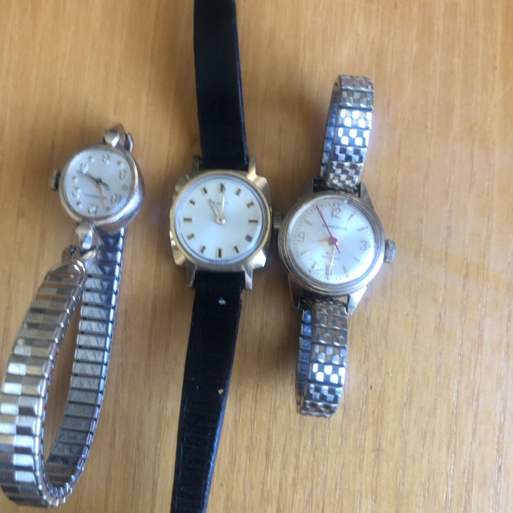 Mix Watches May Need Battery Or Service